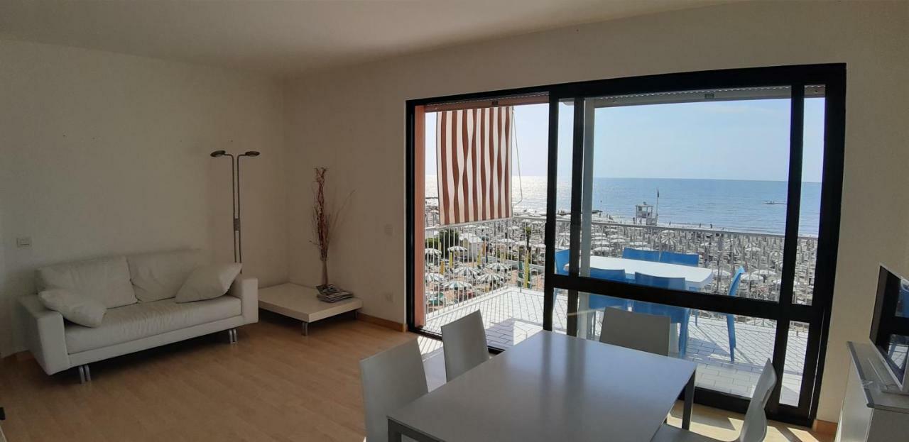 App4Rent Augustus Sea View - Family House - Wifi&Parking - 3 Rooms Лидо ди Йезоло Екстериор снимка